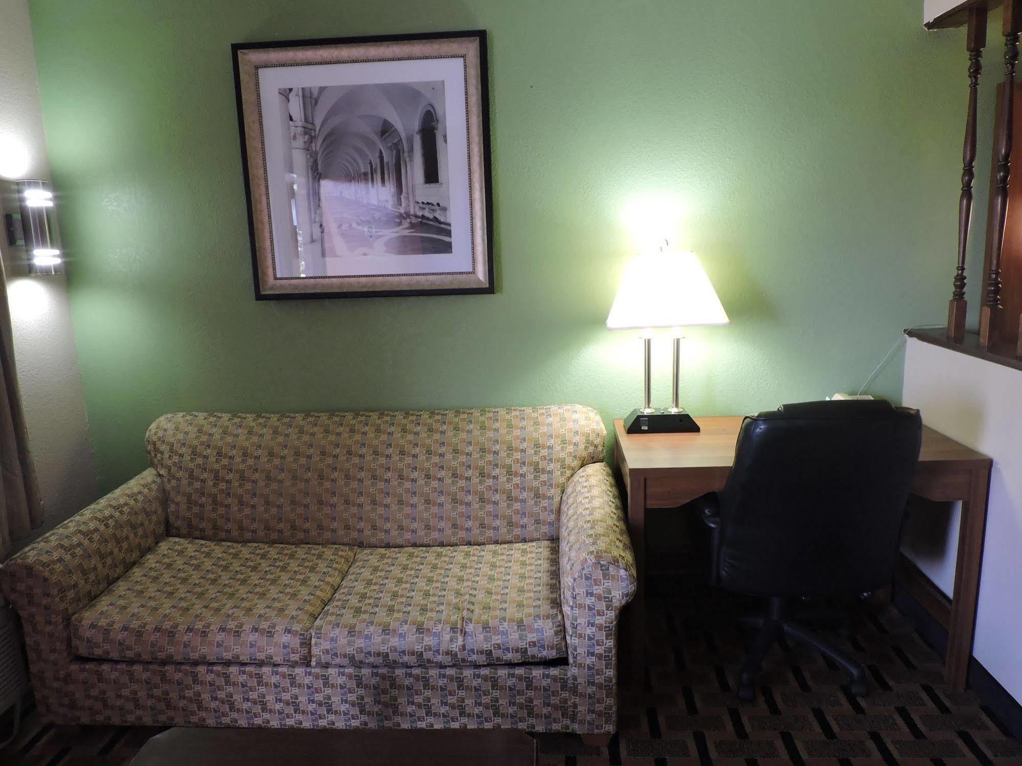 Days Inn Conover/Hickory Dış mekan fotoğraf